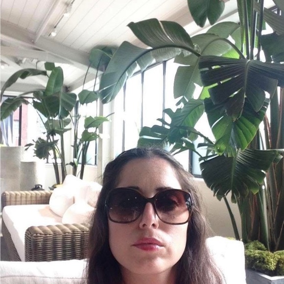 Meet your Posher, Amelia 🩷 - Picture 2 of 8